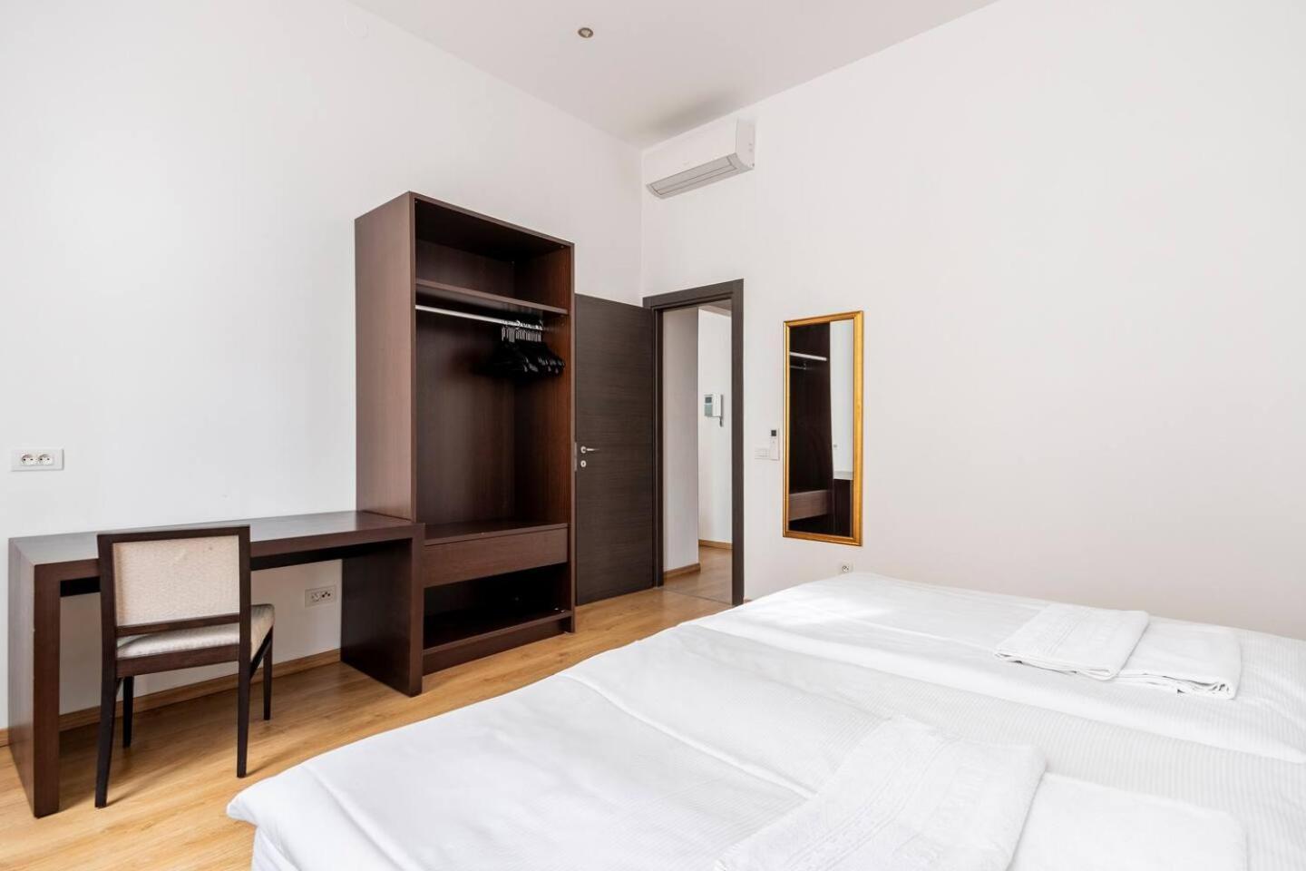 Place Of Grace - 50 Meters From Dancing House プラハ 部屋 写真