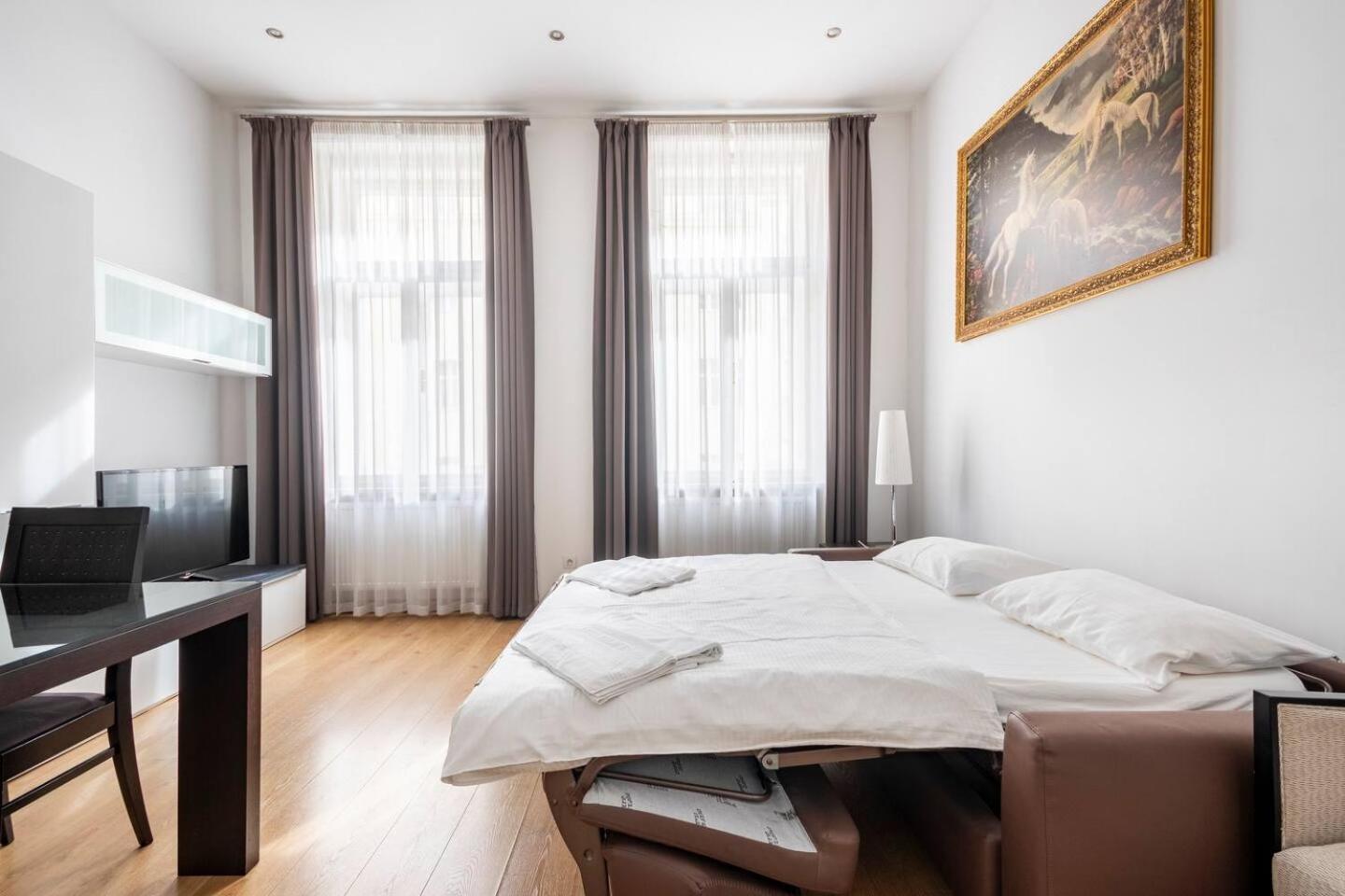 Place Of Grace - 50 Meters From Dancing House プラハ 部屋 写真
